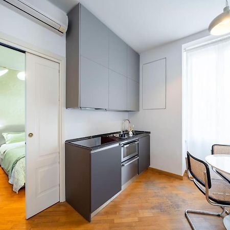 Ticinese Apartment Мілан Екстер'єр фото