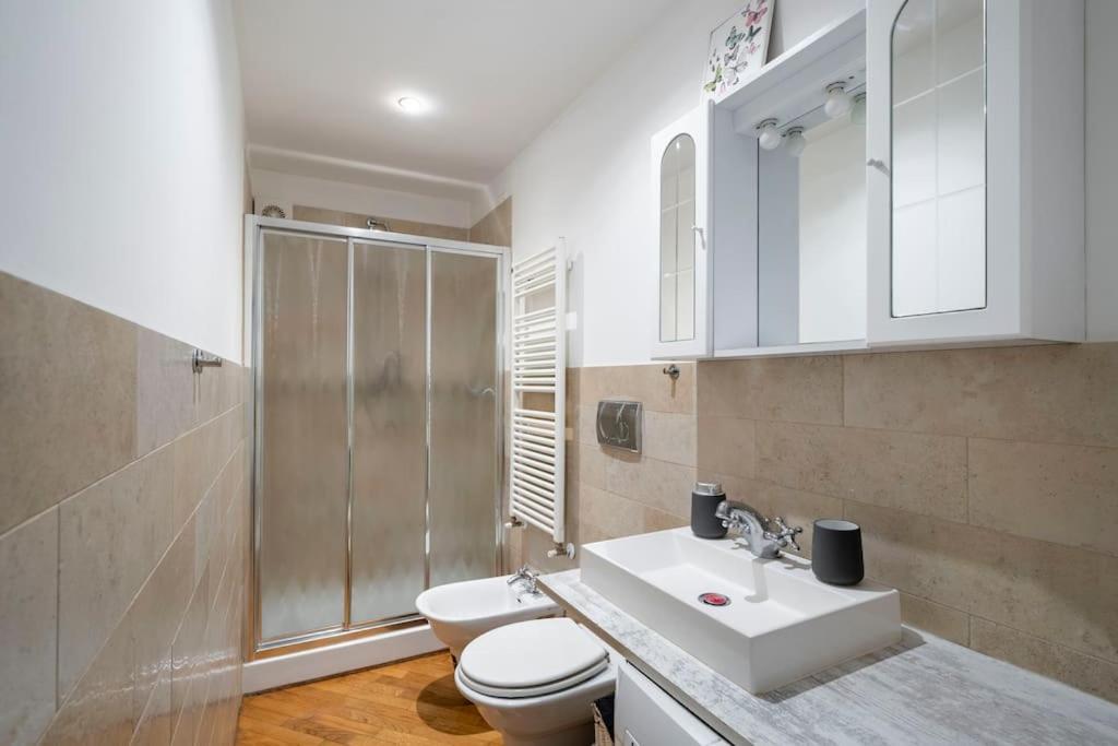 Ticinese Apartment Мілан Екстер'єр фото